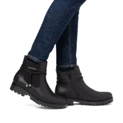 Rieker -nahkanilkkuri