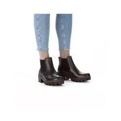 Rieker -nahkanilkkuri